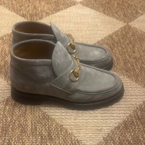 Gucci Gray Flats with Suede Finish
